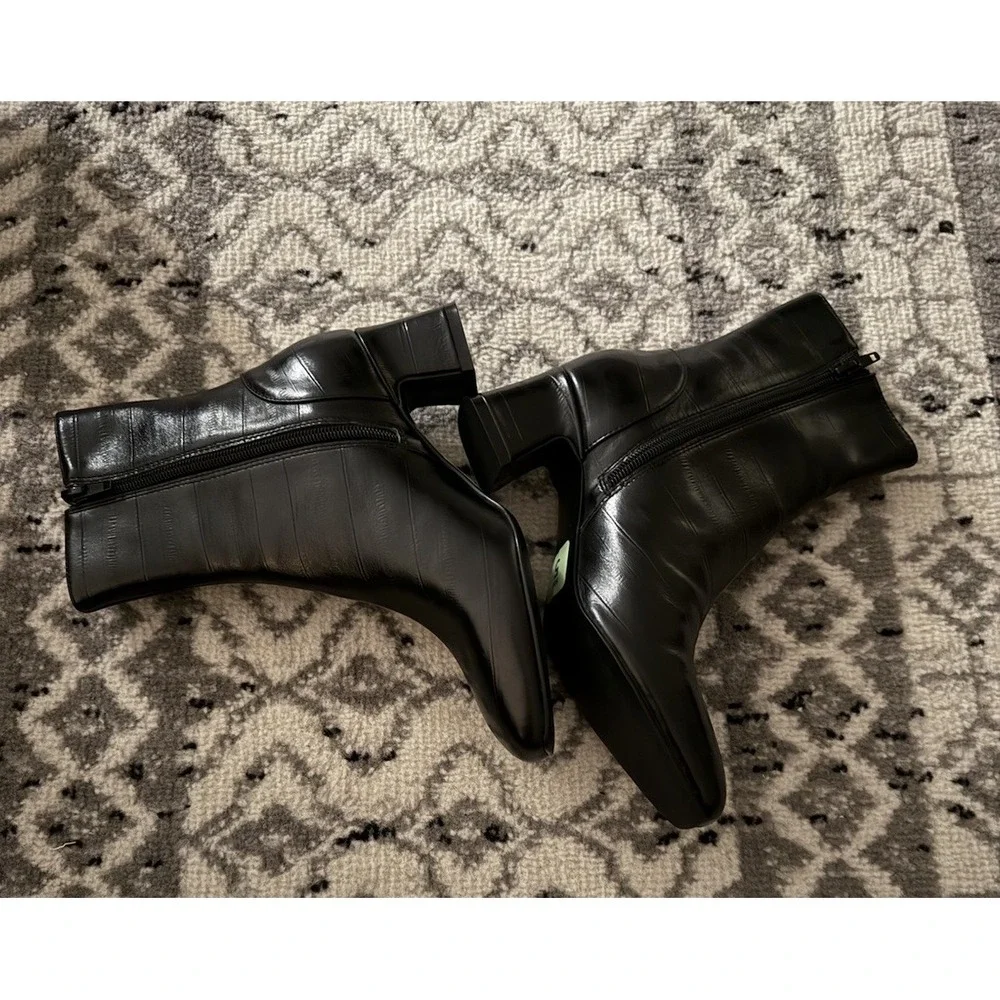 Gini & Albert Luxury Women's‎ Wyn Boot Booties Leather Noir Eel $550 Size 5